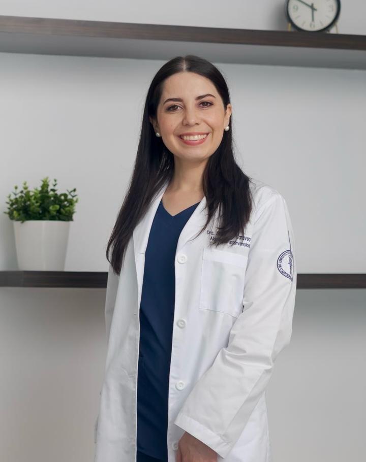 Dra. Stephany Caraveo Loya